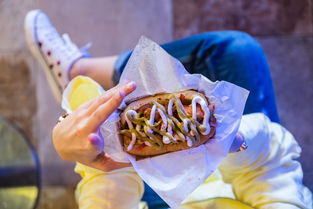 揭秘来伊份，休闲美食中的品质典范——一场味蕾与时间的邂逅